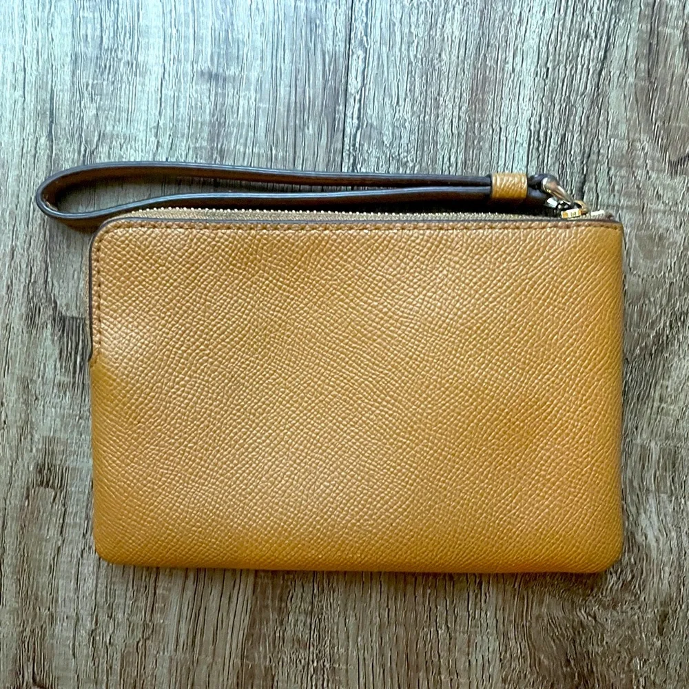 COACH Wristlet - Picture 2 of 7